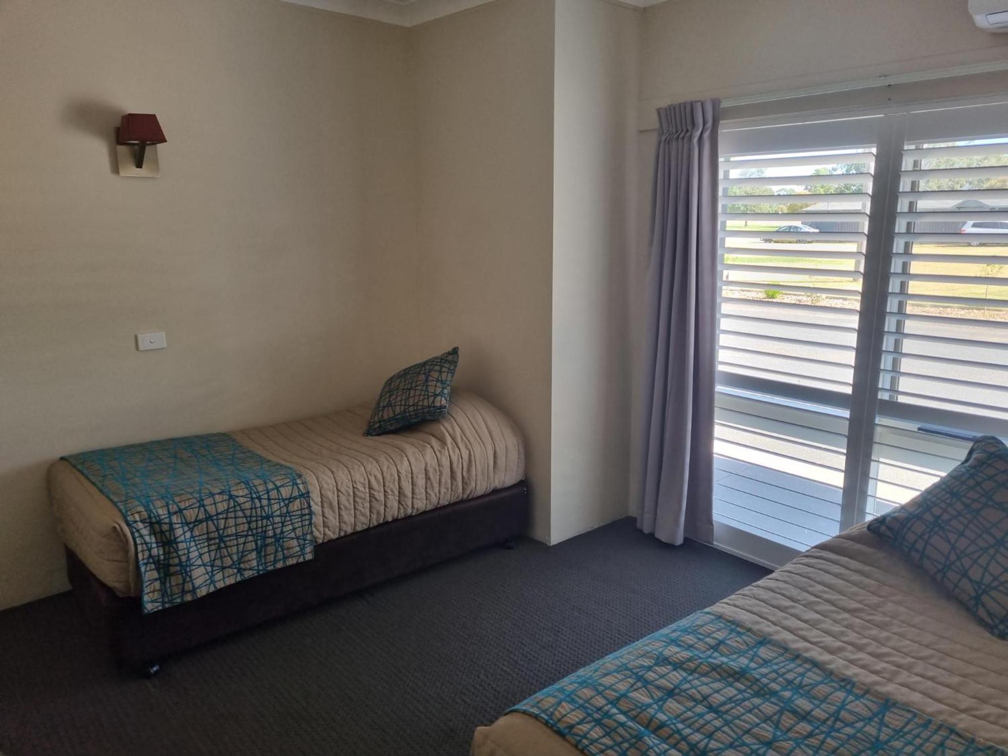 Australian Homestead Motor Lodge Wagga Wagga Esterno foto